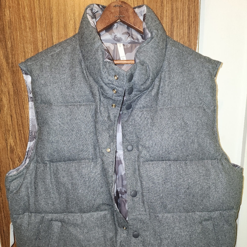 GAP REVERSIBLE PUFFER VEST XXL
